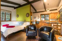 Moon Shine on Whiskey Creek Hotel a Greater Plettenberg Bay