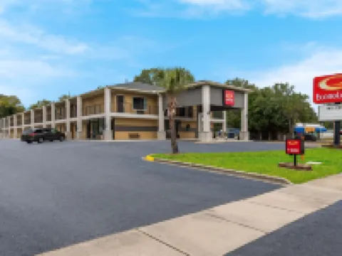 Econo Lodge Cheraw Market Street Hotels in Cheraw