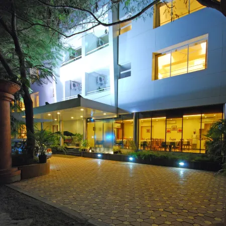 Hotel Phoenix Koregaon Park