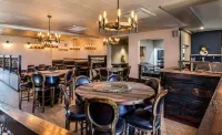 Opal Ridge Motel Hotels in Collinsville