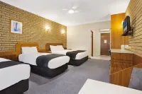 Manifold Motor Inn Hotels in Cobden
