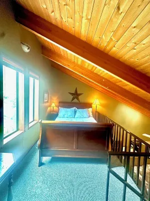 River Vista Homes: Perfect for Fishing, Swimming, and Relaxing by the Water