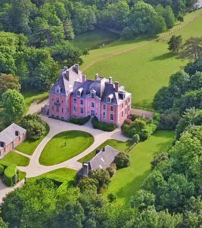 Château de Chantore Отели в г. Драге-Ронтон