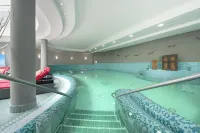 Grand Hotel Binz - Pools