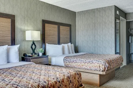 Blue Creek Inn Отели в г. Manahawkin