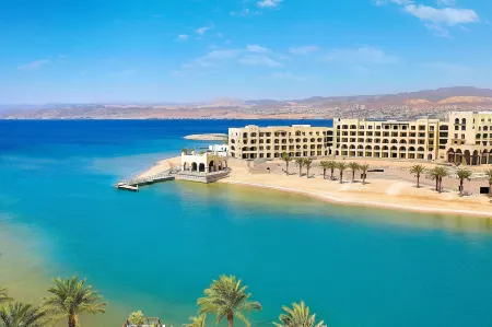 Al Manara, a Luxury Collection Hotel, Saraya Aqaba Отели в г. Акаба
