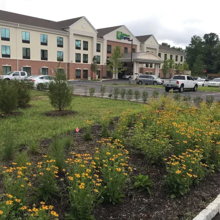 Holiday Inn Express BORDENTOWN - TRENTON SOUTH by IHG