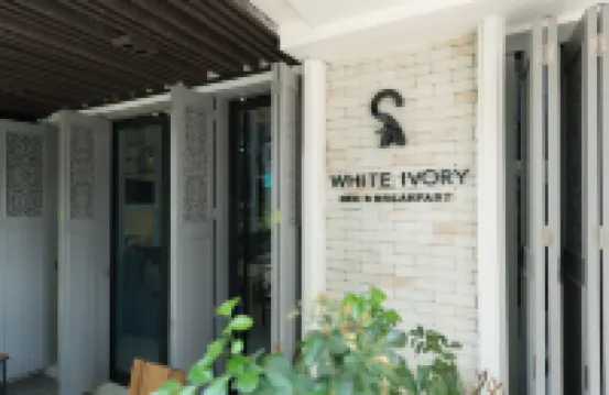 White Ivory Bed and Breakfast Các khách sạn gần The Enrich Sathorn
