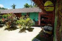 MAD Monkey Hostel Siargao Hotels in General Luna