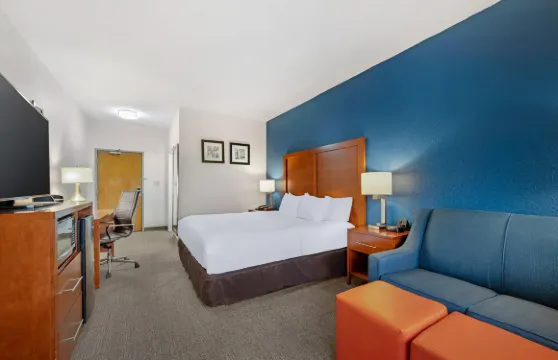 北格林菲爾德舒適套房酒店