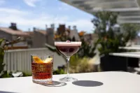 OKKO HOTELS Toulon Centre - ที่มีบาร์