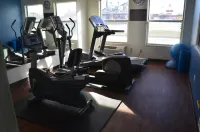 Comfort Inn & Suites Junction City - Near Fort Riley - Gym