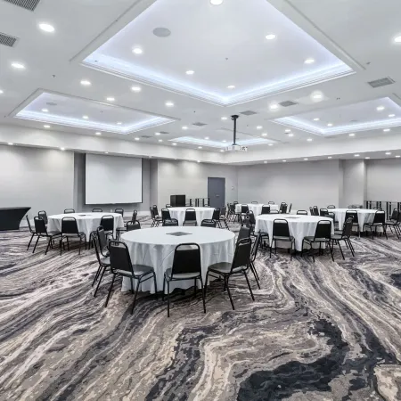 Harborside Hotel Отели рядом с достопримечательностью «Маяк Джонс-Пойнт»