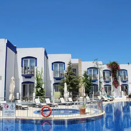 Serpina Hotel