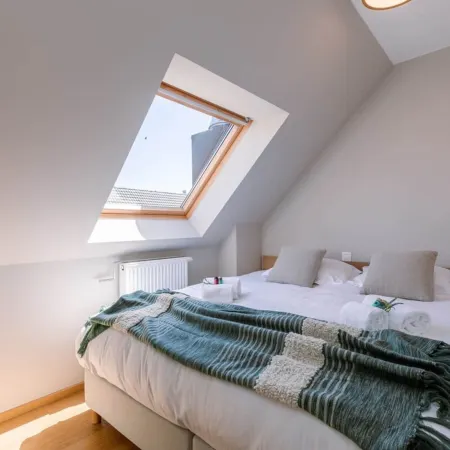 Huswell - Centrally Located Apartment with Sunny Terrace