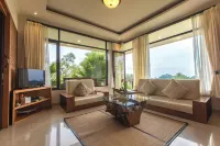 Om Ham Retreat and Resort - Jacuzzi