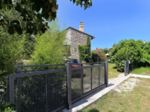 Apartment 1950 Hotels in Fazana