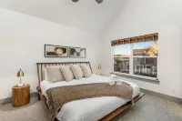 Old Town North Jewel! Near Breweries and River! - balcony