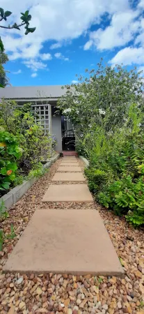 Abigail's Garden Cottage Отели в г. Langeberg