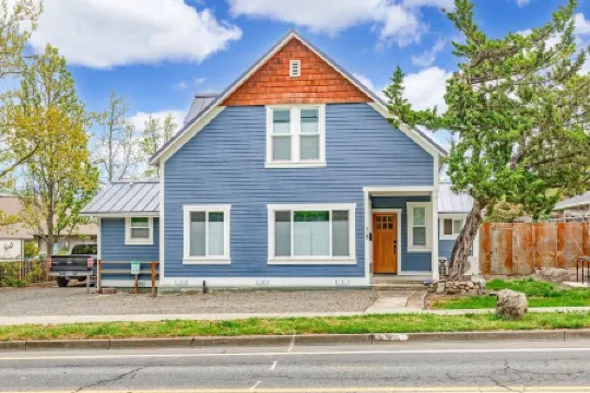 The Mountain House by WanderLodges