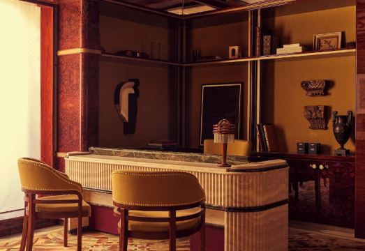 그랜드 호텔 드 라 미네르바의 고급스러운 로비와 루프탑 뷰