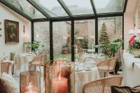 The Burgundy - Boutique B&B
