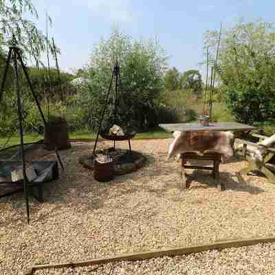 Shepherd's Hut- Hot Tub- Wellness Spa- Wood Burner Rooms