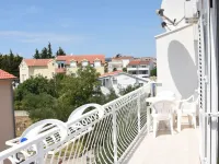 Apartments Dana Hotels in Srima