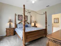 Tropical and Peaceful This 5 bed With Pool Spa Hotels near Cagan Crossings Community Library - Lake County Library