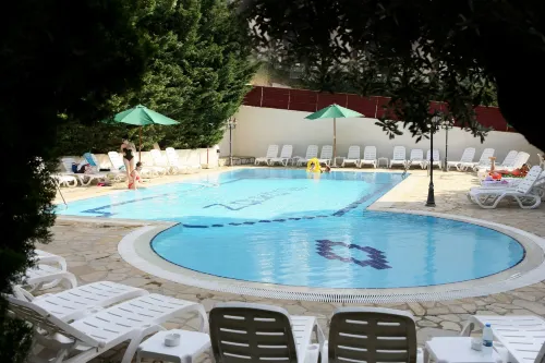 Zoukotel Hotel Hotel di Zouq Mosbeh