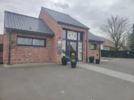 Detente de la Lys Отели в г. Бертан