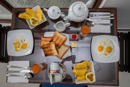 Randon Resort Mirissa Отели рядом с достопримечательностью «Whale watching Mirissa with Geeth»