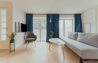 City Center Stay - Rooms & Apartments