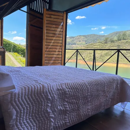 CASA DE CRISTAL HOSTAL