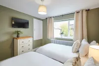 Host & Stay - Ginger Bread Cottage - Hot Tub