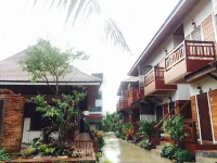 Khum Sai Ngam Hotel & Resort - Pools
