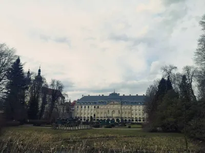 Hotel Hirt Отели в г. Альдинген
