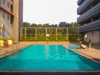 Fully Furnished Studio with Comfortable Design Monroe Tower Apartment