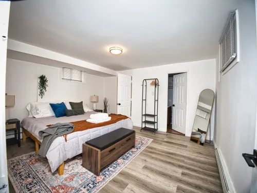 Charming 1-bedroom apartment with King Size bed near NYC