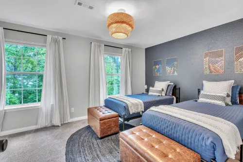 Bike-in Bike-out handsome 3-bedroom townhome in heart of Bentonville