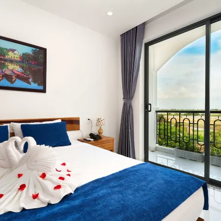 Hoi An Legend Charm Hotel Отели рядом с достопримечательностью «Ipa-Nima»