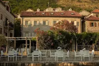 Vila Perast Boutique Hotel Hotels in Orahovac
