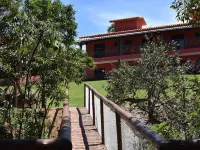Escarpas Resort Hotels in Capitolio