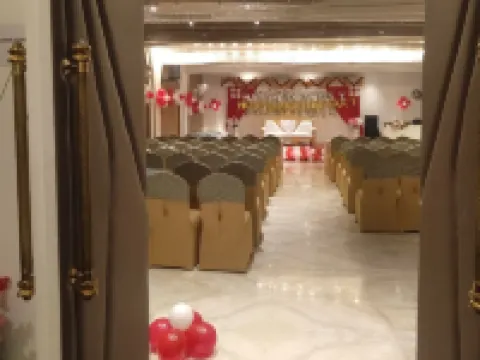 Hotel Gold in Leaf Hotels in Aligarh