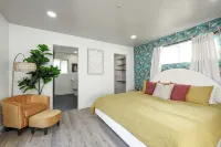 SD Lux Oasis: Theatre, Spa, 14Beds, AC, Sleeps 20+ Hotel dekat Bonita Golf Club