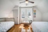 Stunning renovation, BEACH BLOCK, walk to everything!