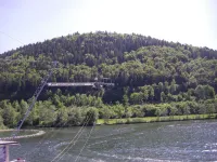 beautifully furnished apartment right on the lake Hillebachstausee