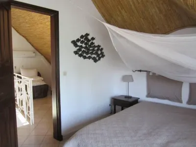 Saly: villa in very quiet and airy residence, in excellent condition, wifi, TV