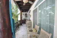Best Condo - Ground Floor - Next to Pool - free Phone, WIFI & Cleanings