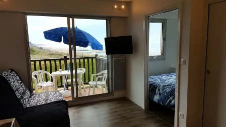 French apartment 2 rooms Cabourg Отели рядом с достопримечательностью «Méridien De l'Amour»